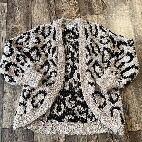 Super Fuzzy Knit Leopard Print Open Front Cardigan - Picture 5 of 14